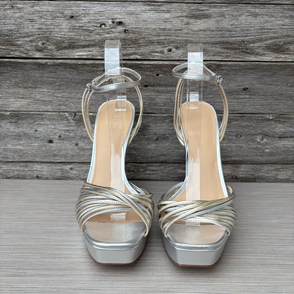 VERONICA BEARD
Fletcher Metallic Heel Sandals - Picture 7 of 15